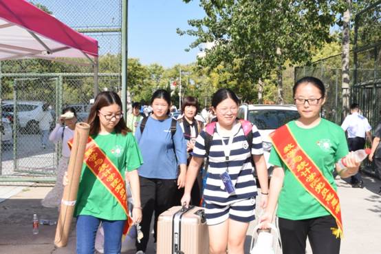 路上1.JPG