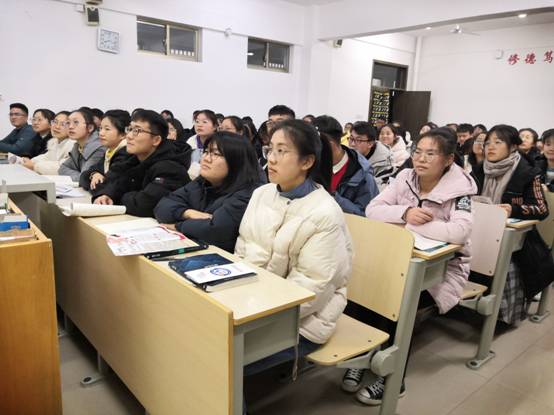 观众 (2).jpg